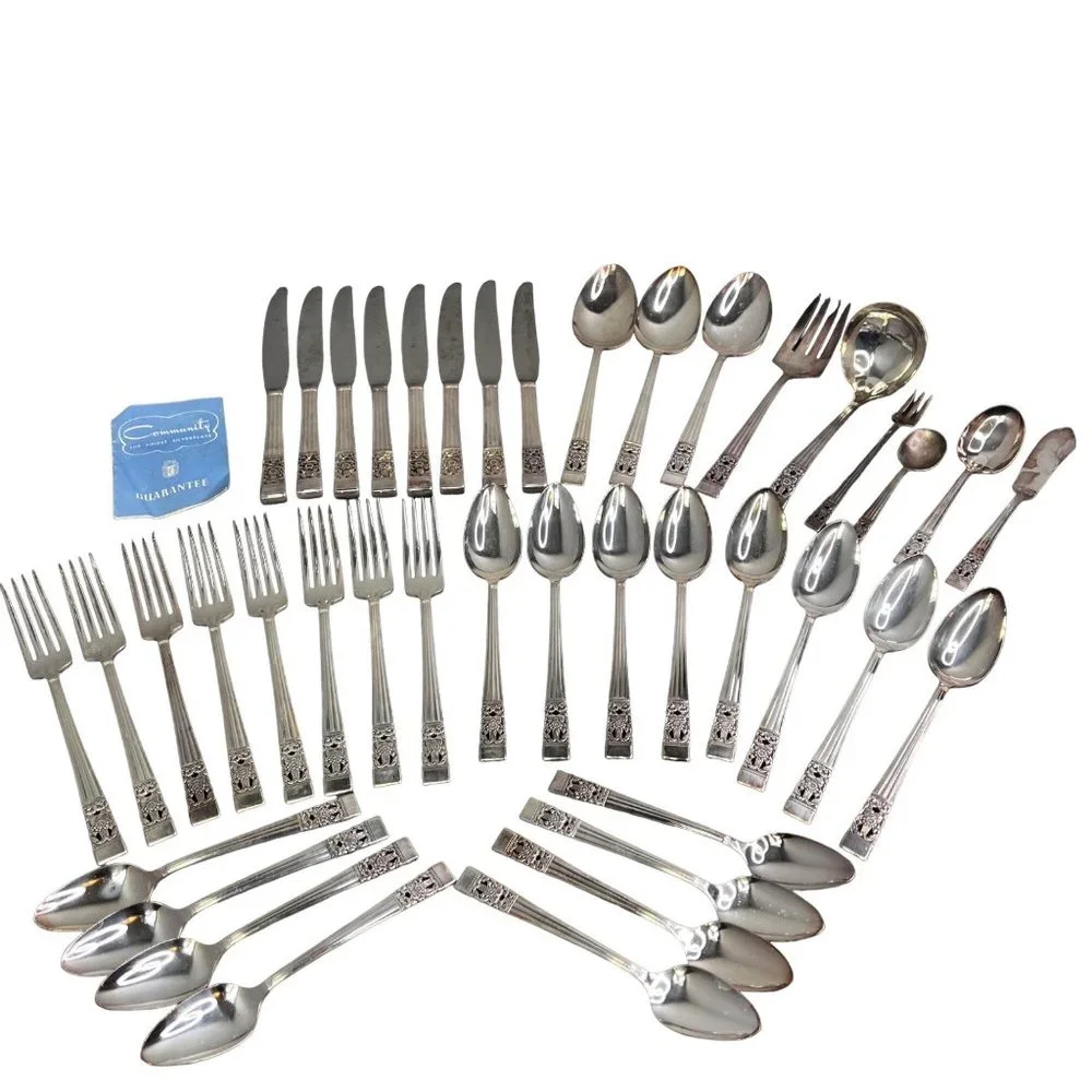 Oneida Community Silverplate Coronation Flatware Lot 41 Piece Serving Dinner